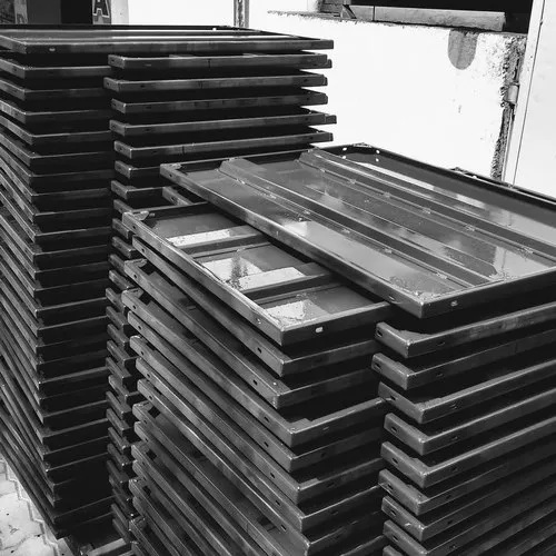 Material 3